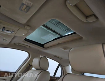 2007 Jaguar XJ8 - miniatura 10