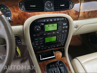 2007 Jaguar XJ8 - miniatura 11