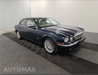 2007 Jaguar XJ8 - miniatura 3