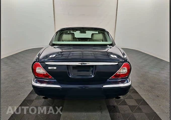 2007 Jaguar XJ8 - miniatura 5