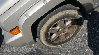 2007 Jeep Commander Limited – miniatura 23