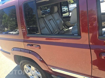 2007 Jeep Commander Limited – miniatura 28