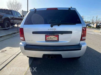2007 Jeep Grand Cherokee Laredo - miniatura 8