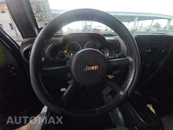 2007 Jeep Wrangler Unlimited Sahara - miniatura 10