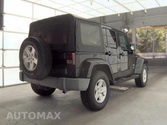 2007 Jeep Wrangler Unlimited Sahara - miniatura 4