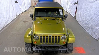 2007 Jeep Wrangler Unlimited Sahara - miniatura 2