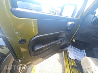 2007 Jeep Wrangler Unlimited Sahara - miniatura 9