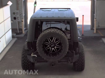 2007 Jeep Wrangler Unlimited Sahara - miniatura 5