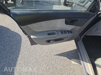 2007 Kia Optima LX – miniatura 9