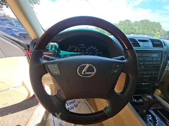 2007 Lexus LS 460 - miniatura 10