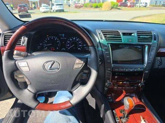 2007 Lexus LS 460 – miniatura 10