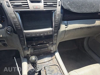 2007 Lexus LS 460 - miniatura 11