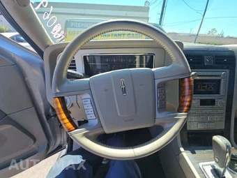 2007 Lincoln Navigator L – miniatura 10