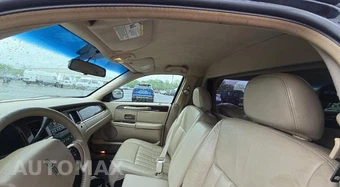 2007 Lincoln Town Car Executive w/Limousine Pkg – miniatura 12