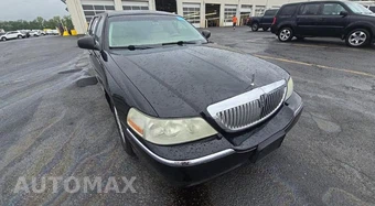 2007 Lincoln Town Car Executive w/Limousine Pkg – miniatura 3