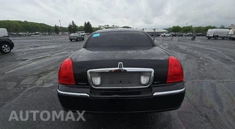 2007 Lincoln Town Car Executive w/Limousine Pkg – miniatura 5