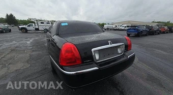 2007 Lincoln Town Car Executive w/Limousine Pkg – miniatura 6