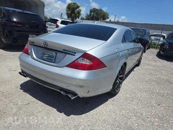 2007 Mercedes-Benz CLS 63 AMG – miniatura 3