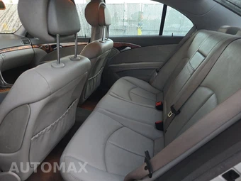 2007 Mercedes-Benz E 320 BlueTEC Sedan – miniatura 13