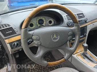 2007 Mercedes-Benz E 550 4MATIC Sedan – miniatura 10