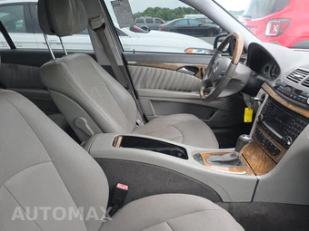 2007 Mercedes-Benz E 550 4MATIC Sedan – miniatura 8