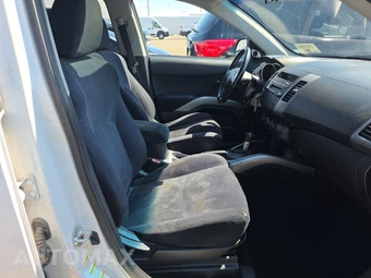 2007 Mitsubishi Outlander ES – miniatura 8