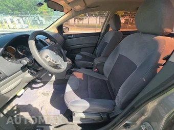 2007 Nissan Sentra 2.0 S – miniatura 7