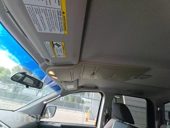 2007 Nissan TITAN SE Crew Cab Short Bed - miniatura 17