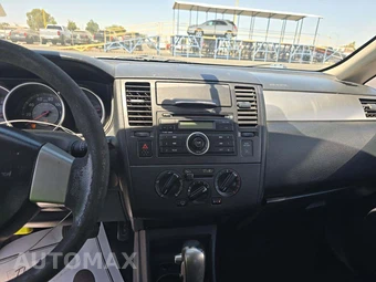 2007 Nissan Versa 1.8 S Hatchback – miniatura 10