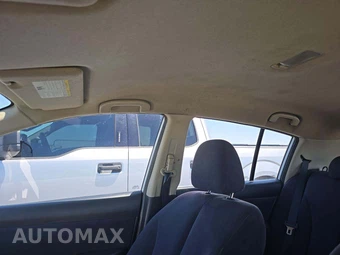 2007 Nissan Versa 1.8 S Hatchback – miniatura 11