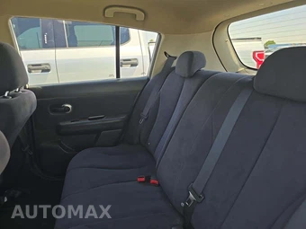2007 Nissan Versa 1.8 S Hatchback – miniatura 13