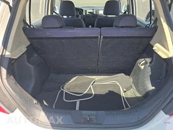 2007 Nissan Versa 1.8 S Hatchback – miniatura 14