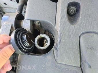 2007 Nissan Versa 1.8 S Hatchback – miniatura 36