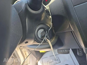 2007 Nissan Versa 1.8 S Hatchback – miniatura 8