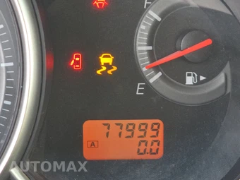 2007 Nissan Versa 1.8 S Hatchback - miniatura 12