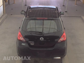 2007 Nissan Versa 1.8 S Hatchback - miniatura 5