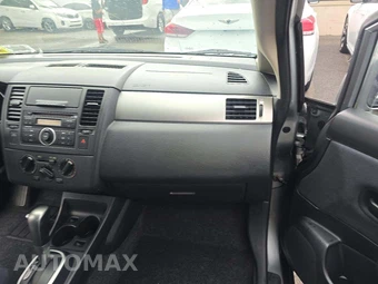 2007 Nissan Versa 1.8 S Hatchback – miniatura 19