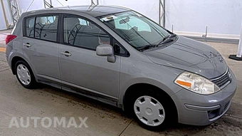 2007 Nissan Versa 1.8 S Hatchback - miniatura 3
