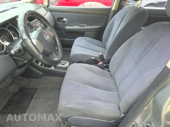 2007 Nissan Versa 1.8 S Hatchback - miniatura 7