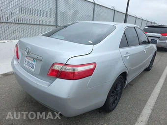 2007 Toyota Camry LE – miniatura 4