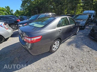 2007 Toyota Camry LE - miniatura 3
