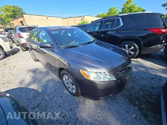 2007 Toyota Camry LE - miniatura 4