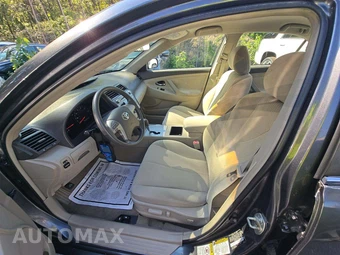 2007 Toyota Camry LE - miniatura 6