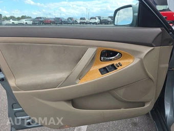 2007 Toyota Camry LE – miniatura 9