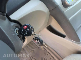 2007 Toyota Camry LE - miniatura 5