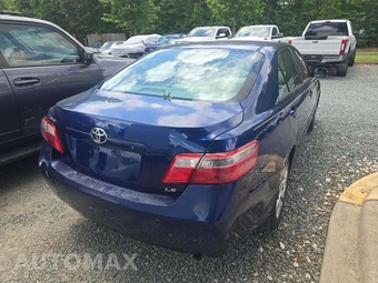 2007 Toyota Camry LE - miniatura 3