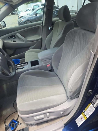 2007 Toyota Camry LE - miniatura 6