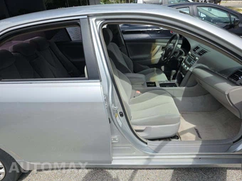 2007 Toyota Camry LE – miniatura 18