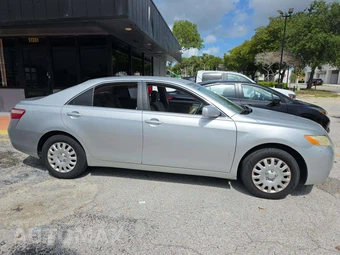 2007 Toyota Camry LE – miniatura 4