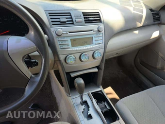 2007 Toyota Camry LE – miniatura 10